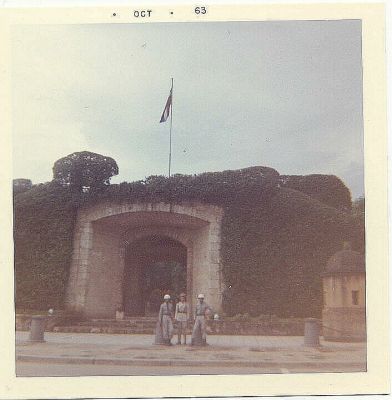 1963-slone-santodomingocops.jpg