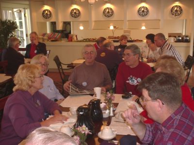 Donna Mitchell, Angela DeFalco, Bob Mitchell, ?
