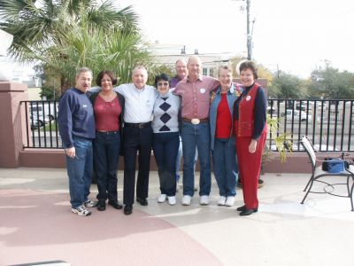 Juan Juaregui, Elena Juaregui, Horst Wichek, Phyllis Wichek, Clint Allen, 
Bruno Bishop, Nancy Bishop, Pat Allen
