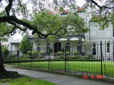 Stately mansion on St. Charles Ave.
